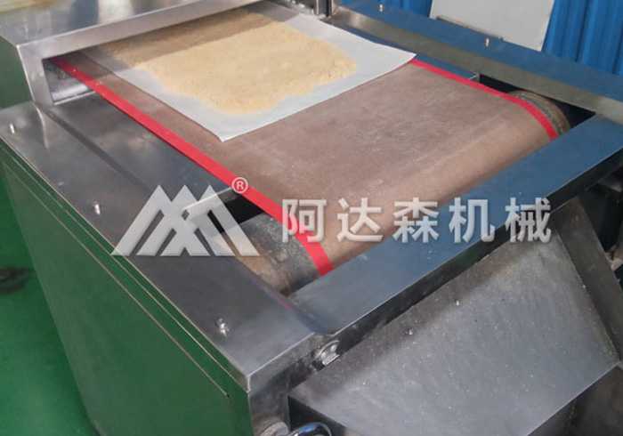 微波干燥機(jī)的特點(diǎn)優(yōu)勢(shì)：節(jié)能效率高、工藝先進(jìn)